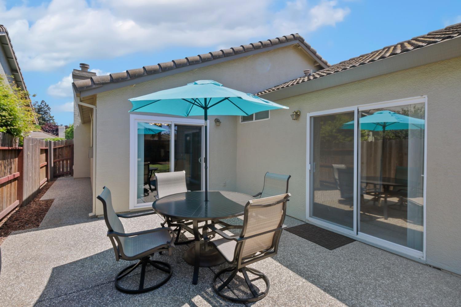 Detail Gallery Image 41 of 57 For 10092 Teddington Way, Elk Grove,  CA 95624 - 3 Beds | 2 Baths