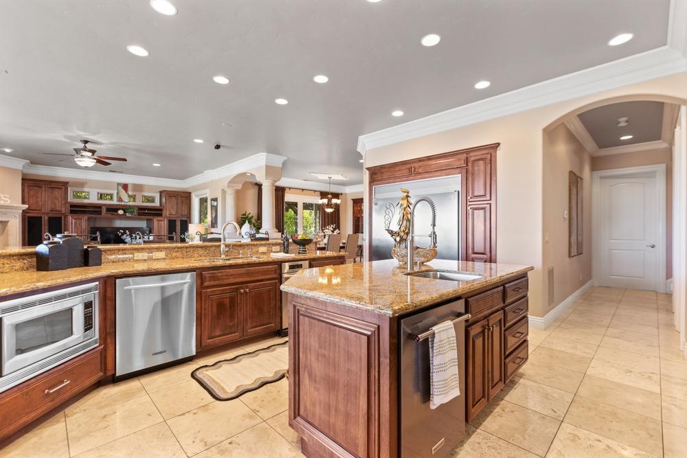 Detail Gallery Image 17 of 65 For 7543 Old Pear Hill Ln, Penryn,  CA 95663 - 5 Beds | 4/2 Baths