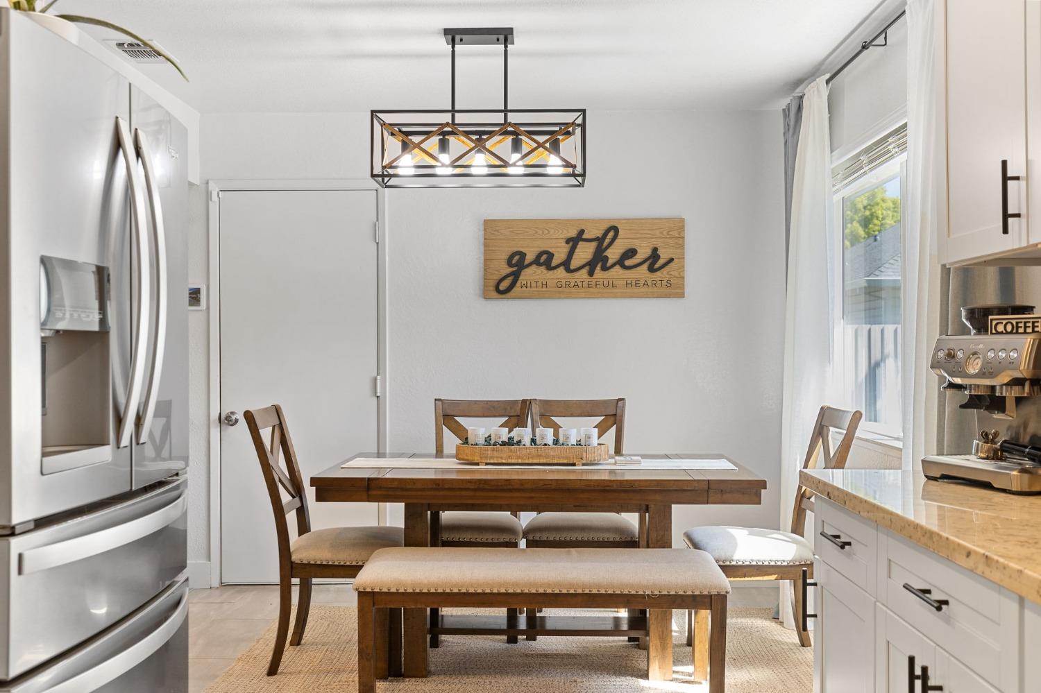 Detail Gallery Image 12 of 42 For 5224 North Ave, Carmichael,  CA 95608 - 3 Beds | 2 Baths