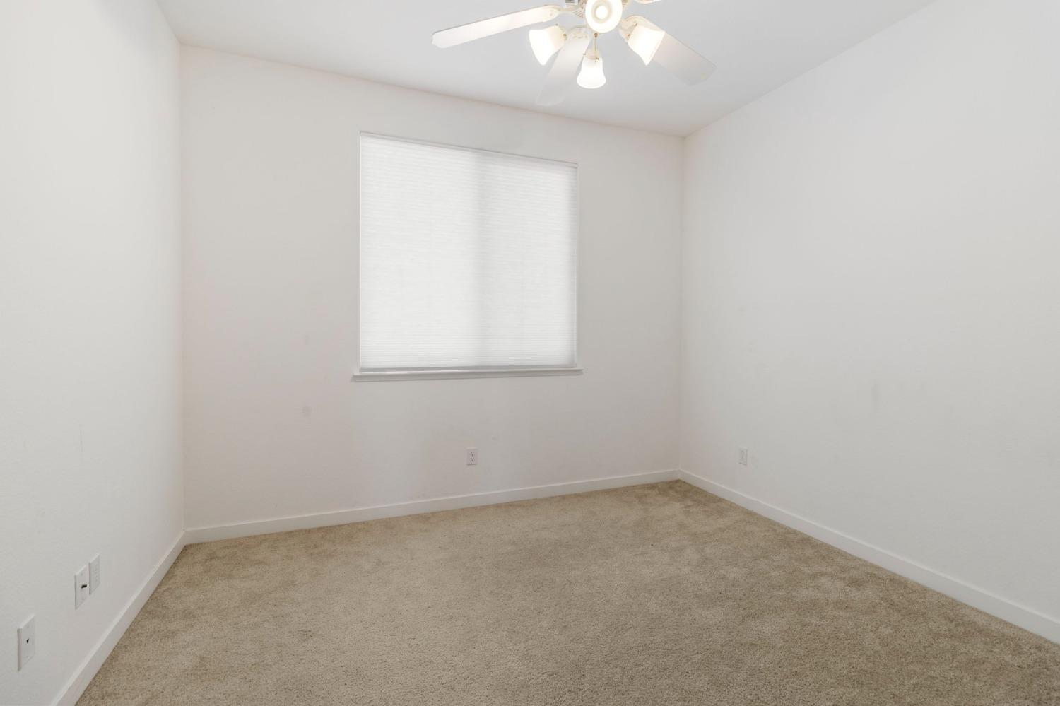 Detail Gallery Image 19 of 29 For 20744 Fairway Dr, Patterson,  CA 95363 - 5 Beds | 3/1 Baths