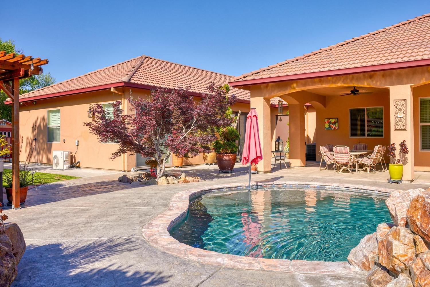 Detail Gallery Image 66 of 93 For 10717 Goldsborough Cir, Oakdale,  CA 95361 - 5 Beds | 5 Baths