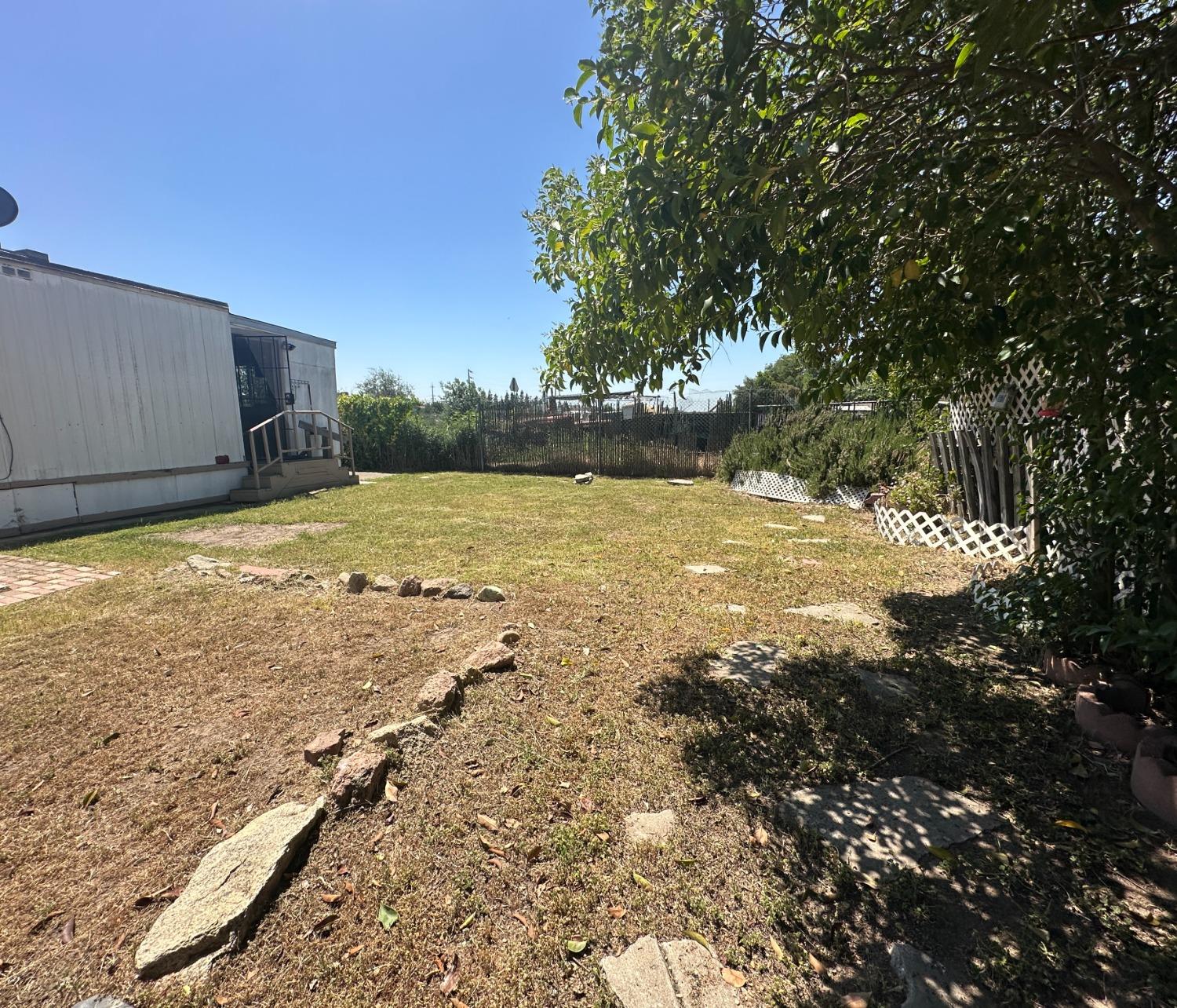 Detail Gallery Image 27 of 30 For 11662 Ham Ln, Lodi,  CA 95242 - 1 Beds | 1 Baths