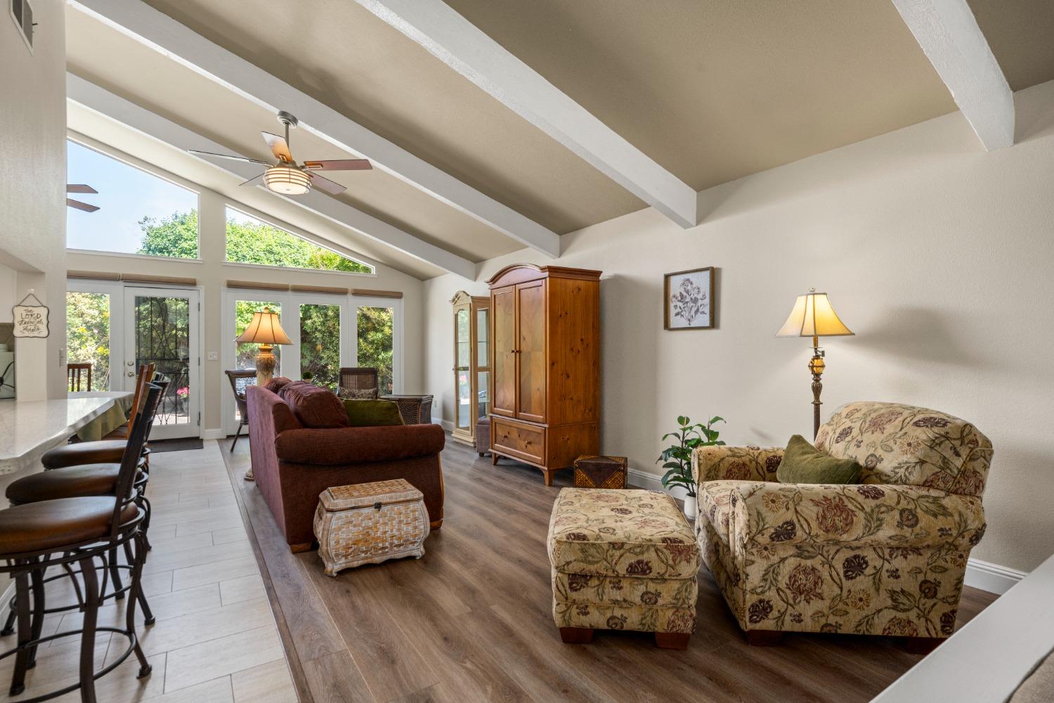 Detail Gallery Image 13 of 54 For 2659 Argolis Way, Sacramento,  CA 95826 - 3 Beds | 2 Baths