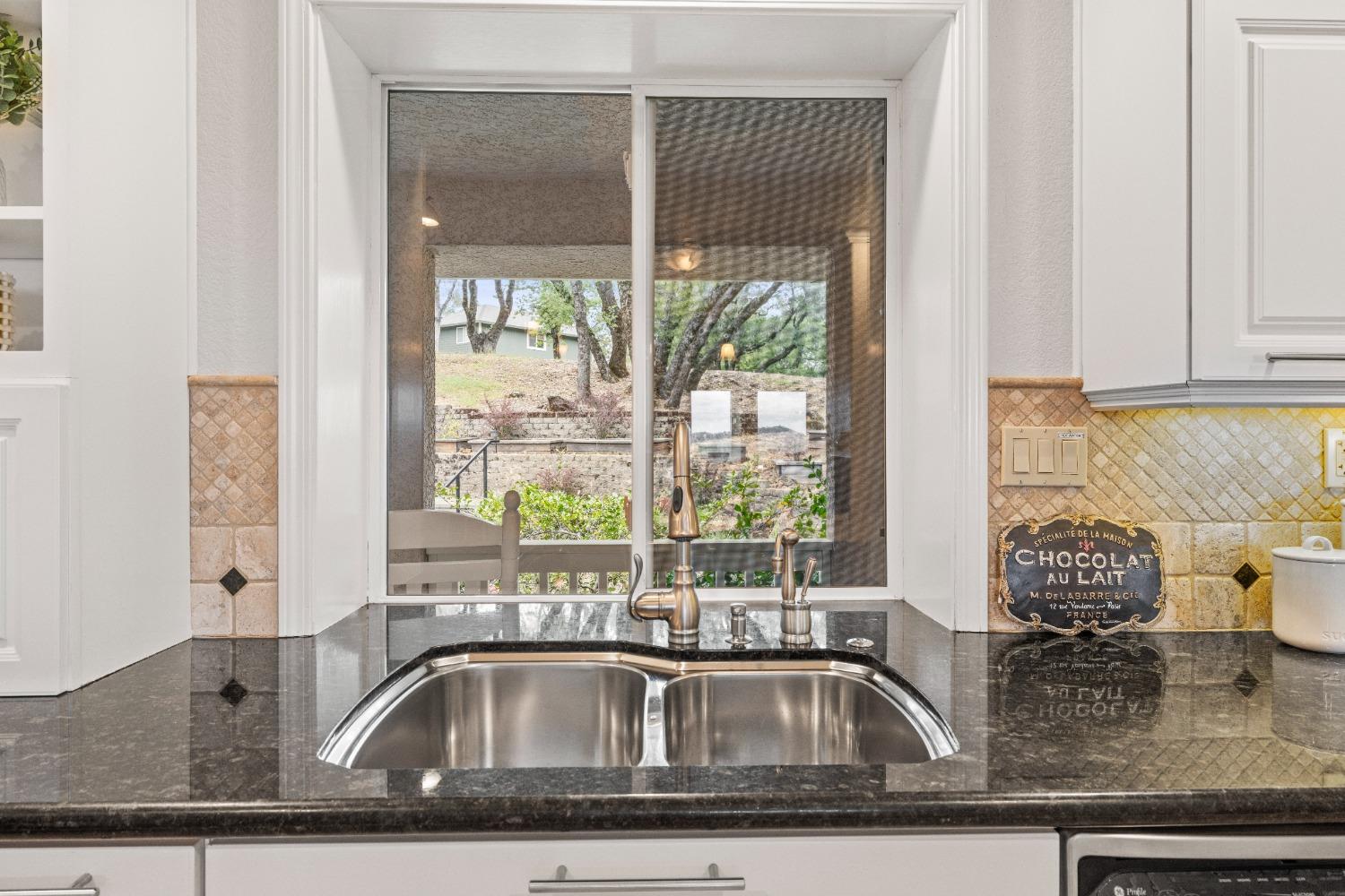 Detail Gallery Image 17 of 69 For 2060 Onion Flat, Cool,  CA 95614 - 4 Beds | 3 Baths