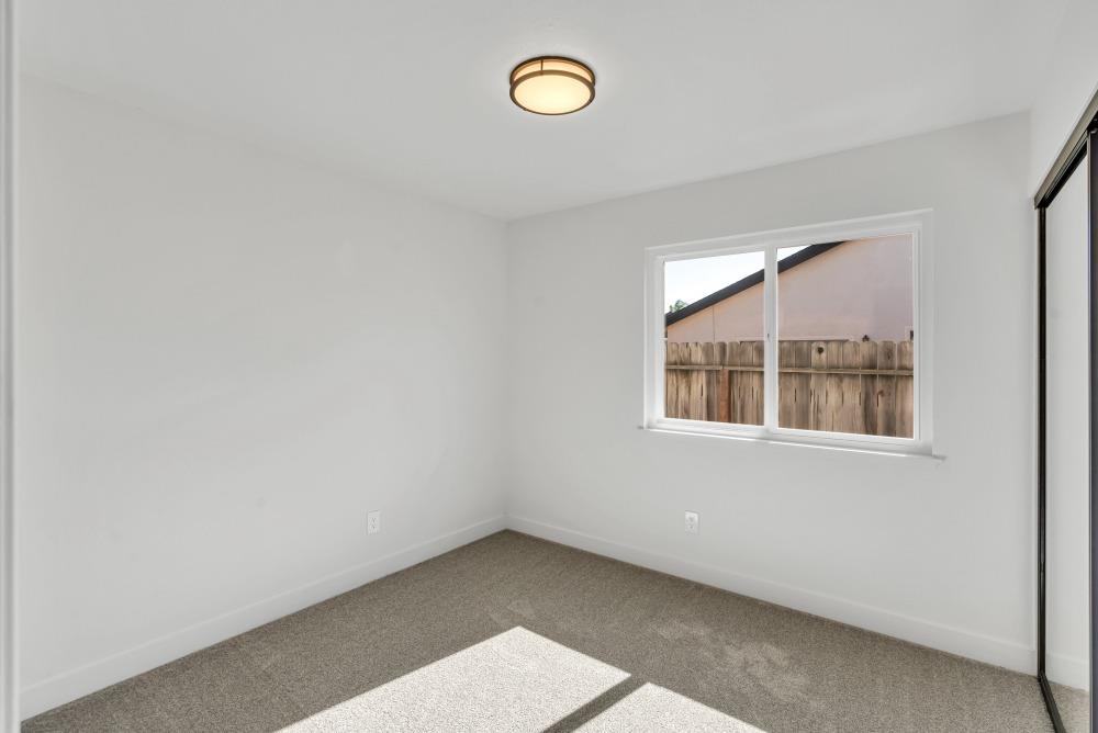 Detail Gallery Image 22 of 33 For 9049 Meadowsweet Way, Elk Grove,  CA 95624 - 4 Beds | 2 Baths