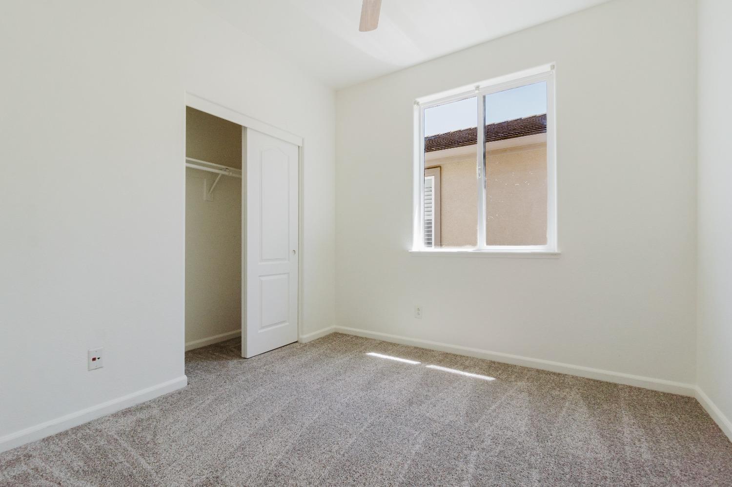 Detail Gallery Image 18 of 25 For 10931 Dutch Tulip Dr, Stockton,  CA 95209 - 4 Beds | 2/1 Baths