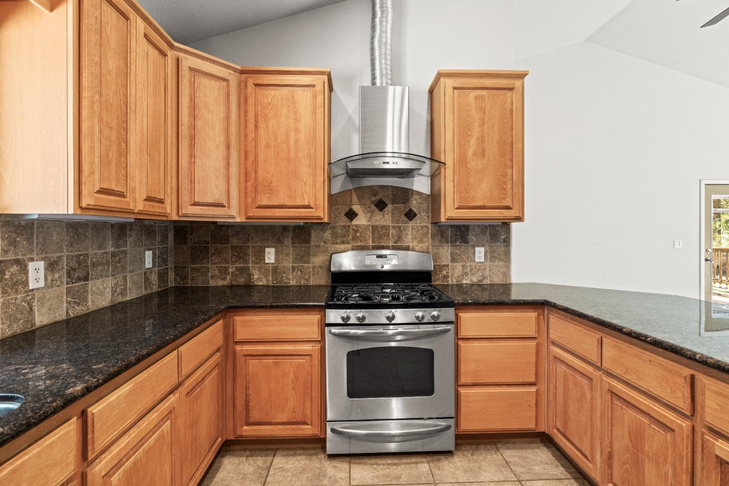 Detail Gallery Image 11 of 46 For 34460 Alta Bonnynook Rd, Alta,  CA 95701 - 2 Beds | 2 Baths
