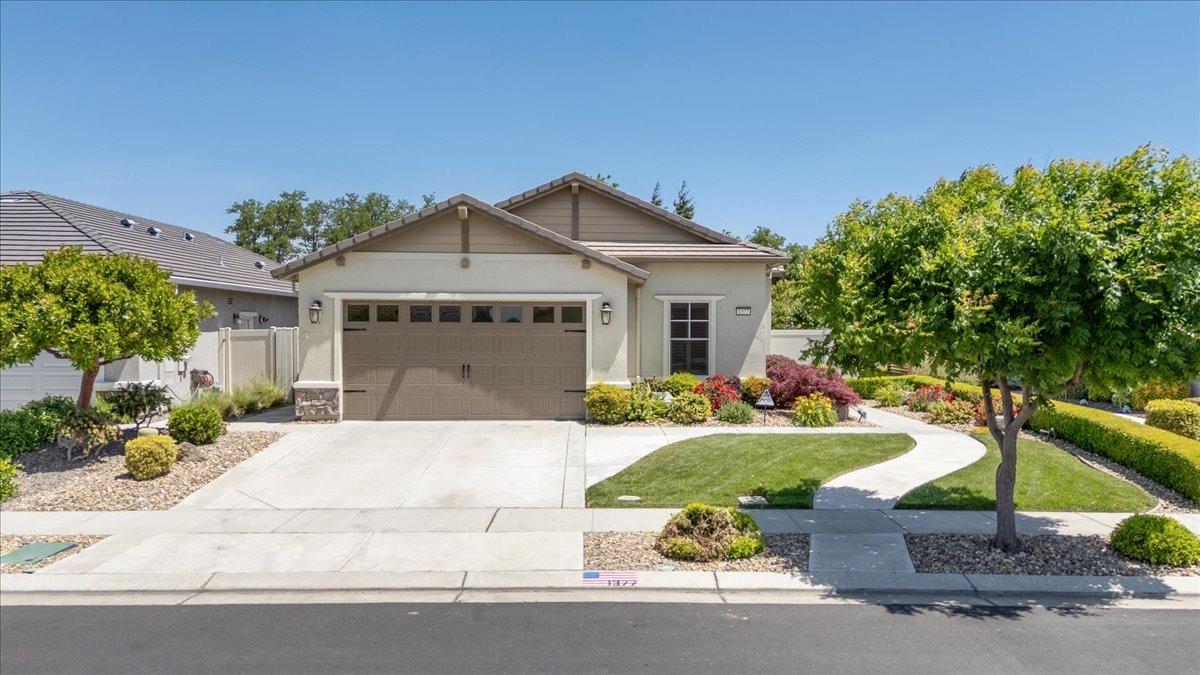 Detail Gallery Image 1 of 84 For 1377 Arbor Brook Dr, Manteca,  CA 95336 - 3 Beds | 2 Baths