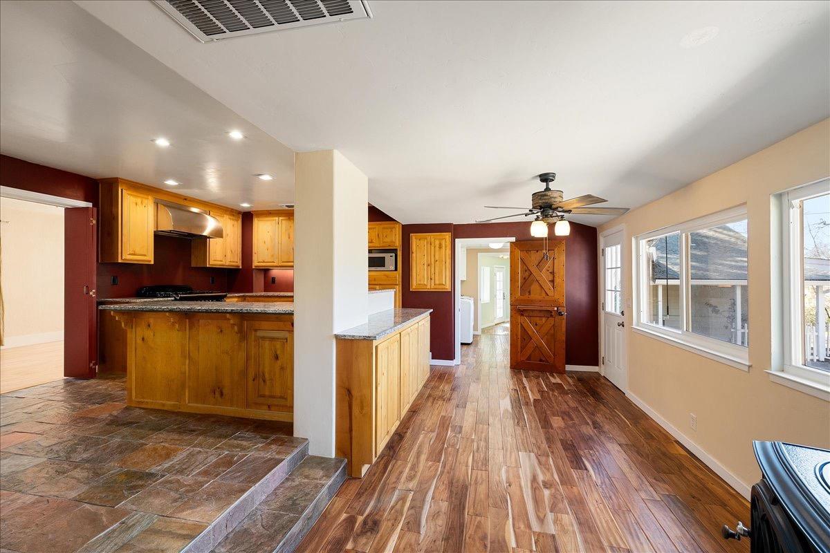 Detail Gallery Image 14 of 74 For 2673 Stone Ln, Placerville,  CA 95667 - 4 Beds | 3/1 Baths