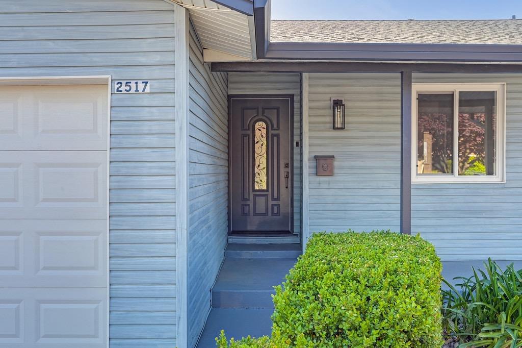 Detail Gallery Image 5 of 44 For 2517 Zinfandel Dr, Rancho Cordova,  CA 95670 - 3 Beds | 2 Baths