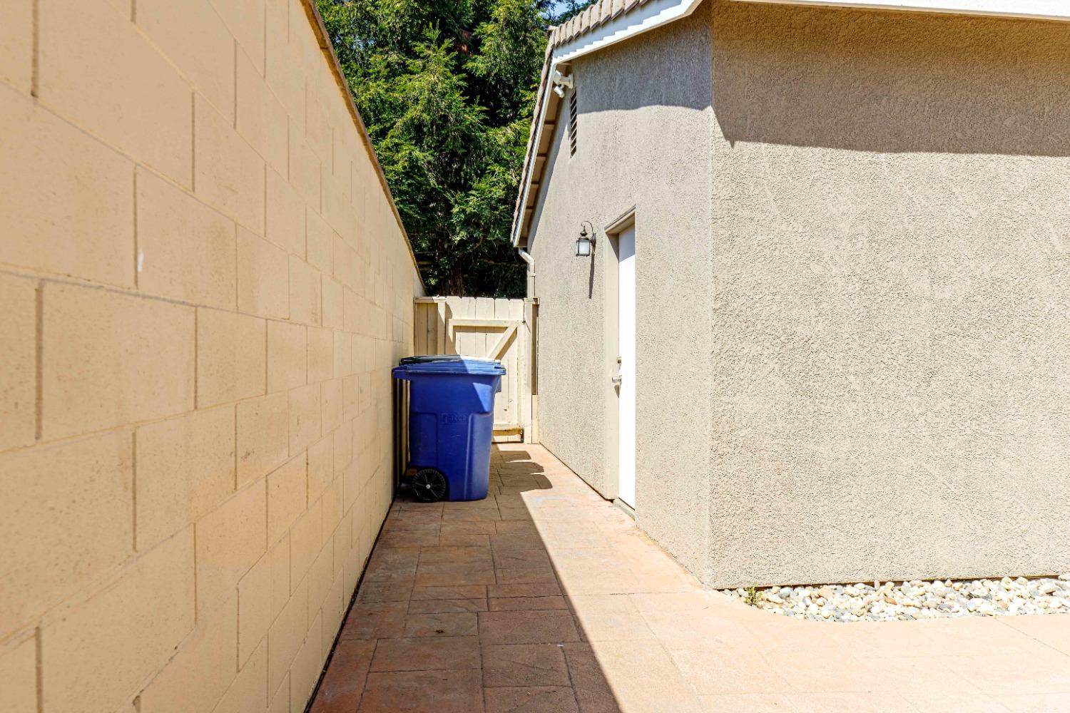 Detail Gallery Image 32 of 45 For 4600 via Terreno, Modesto,  CA 95357 - 4 Beds | 2/1 Baths