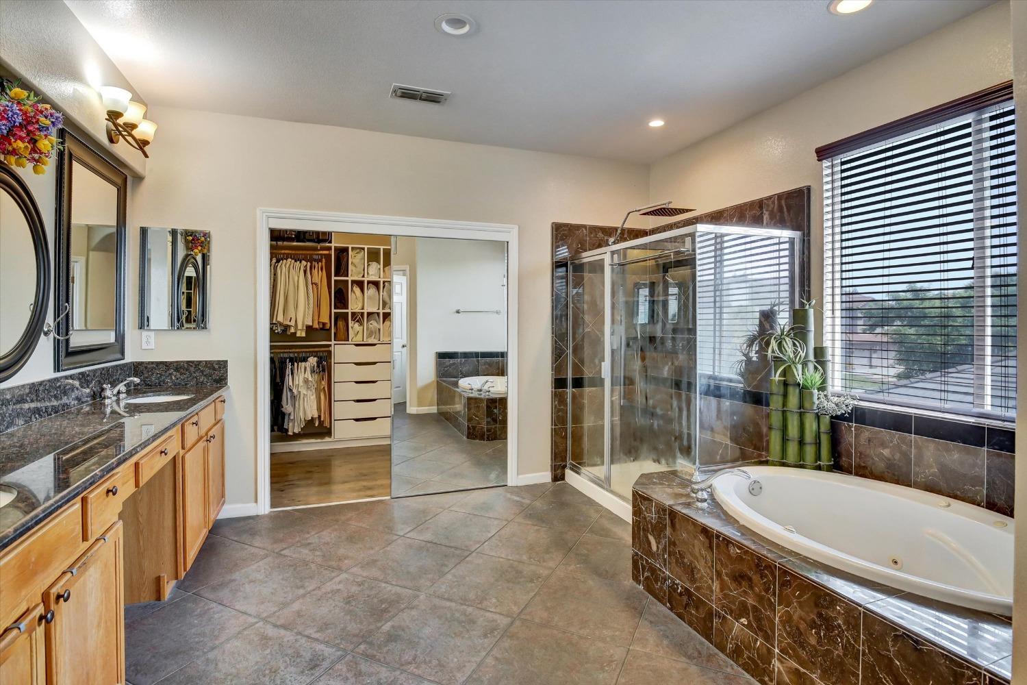 Detail Gallery Image 45 of 65 For 9500 Chicory Field Way, Elk Grove,  CA 95624 - 5 Beds | 4 Baths