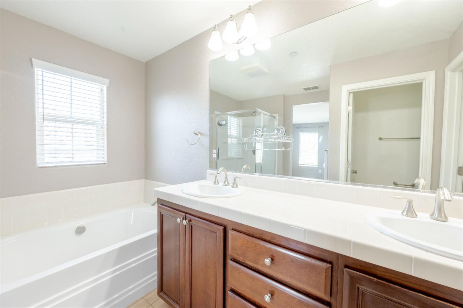 Photo #46: 225058374 Listing: Photo #46
