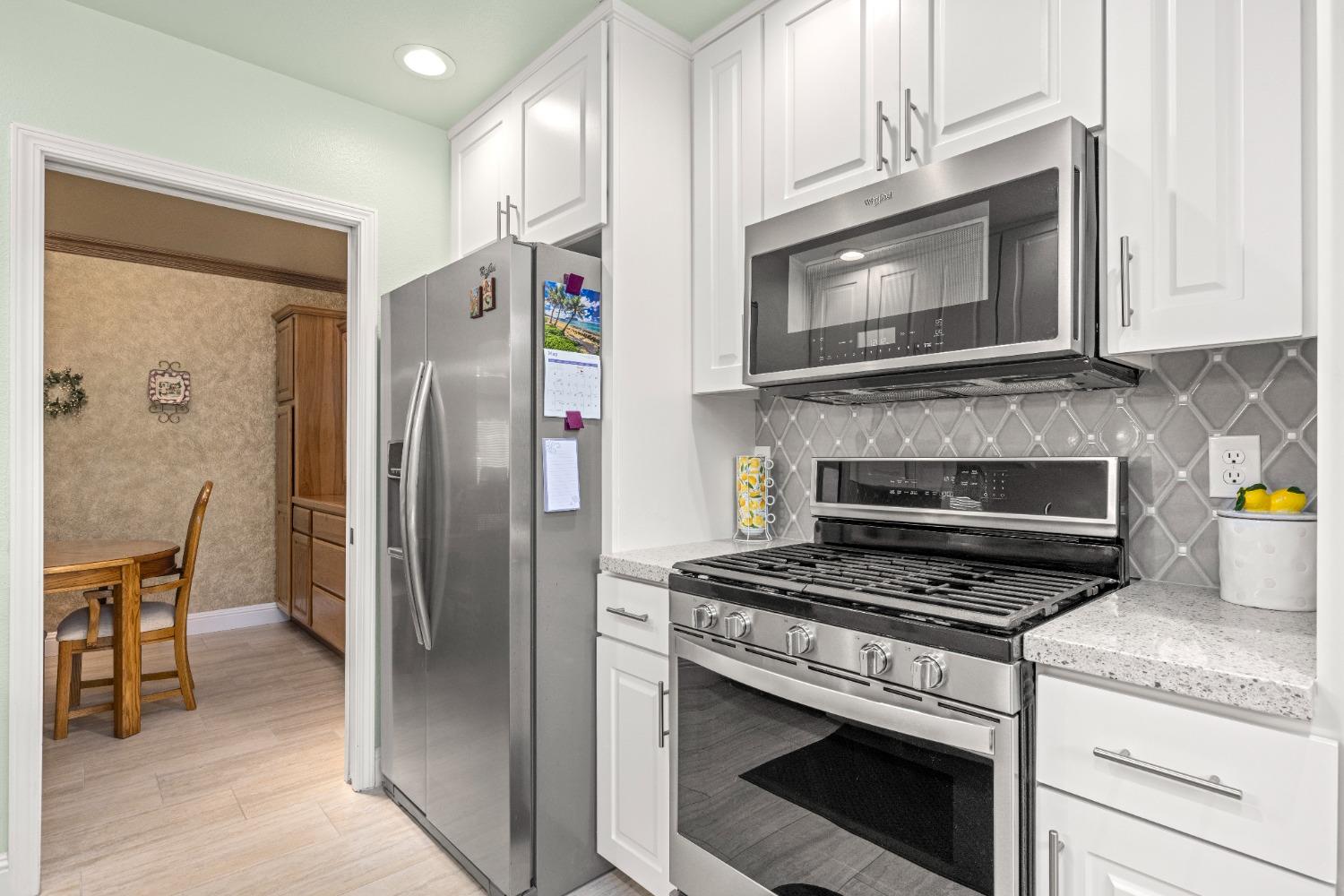 Detail Gallery Image 24 of 54 For 2659 Argolis Way, Sacramento,  CA 95826 - 3 Beds | 2 Baths