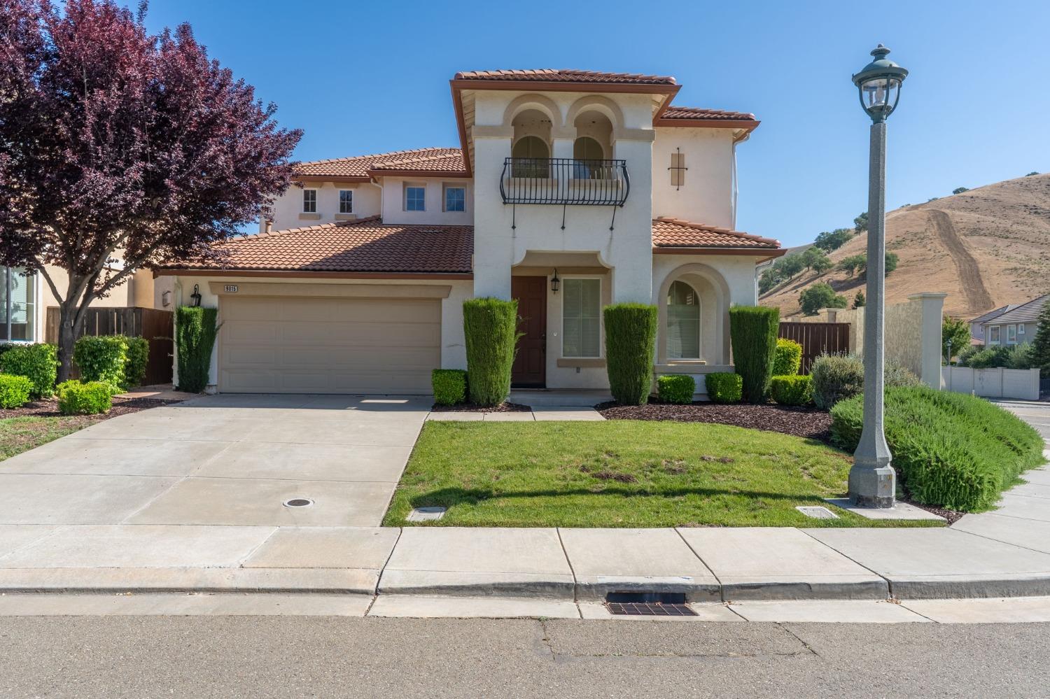 Detail Gallery Image 1 of 44 For 9015 Tee Box Ct, Patterson,  CA 95363 - 4 Beds | 3/1 Baths