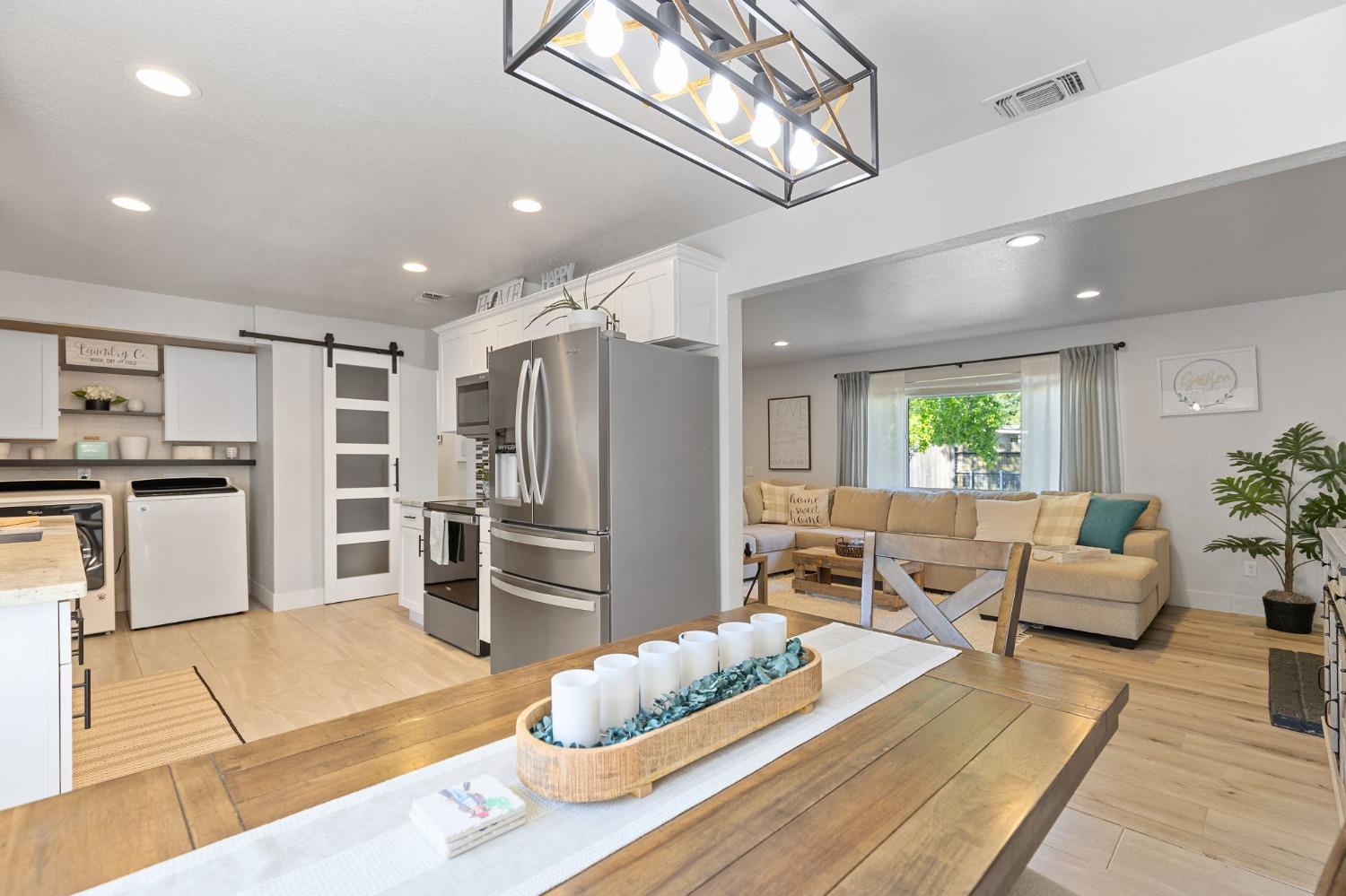 Detail Gallery Image 15 of 42 For 5224 North Ave, Carmichael,  CA 95608 - 3 Beds | 2 Baths