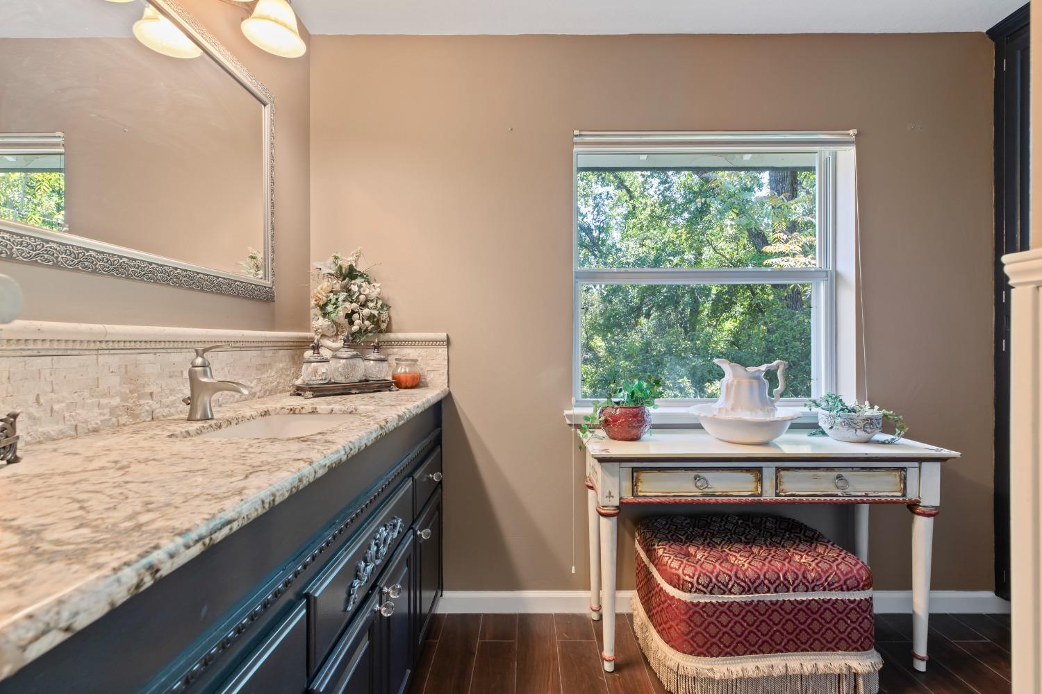 Detail Gallery Image 27 of 65 For 100 W Church Ln, Sonora,  CA 95370 - 4 Beds | 4 Baths
