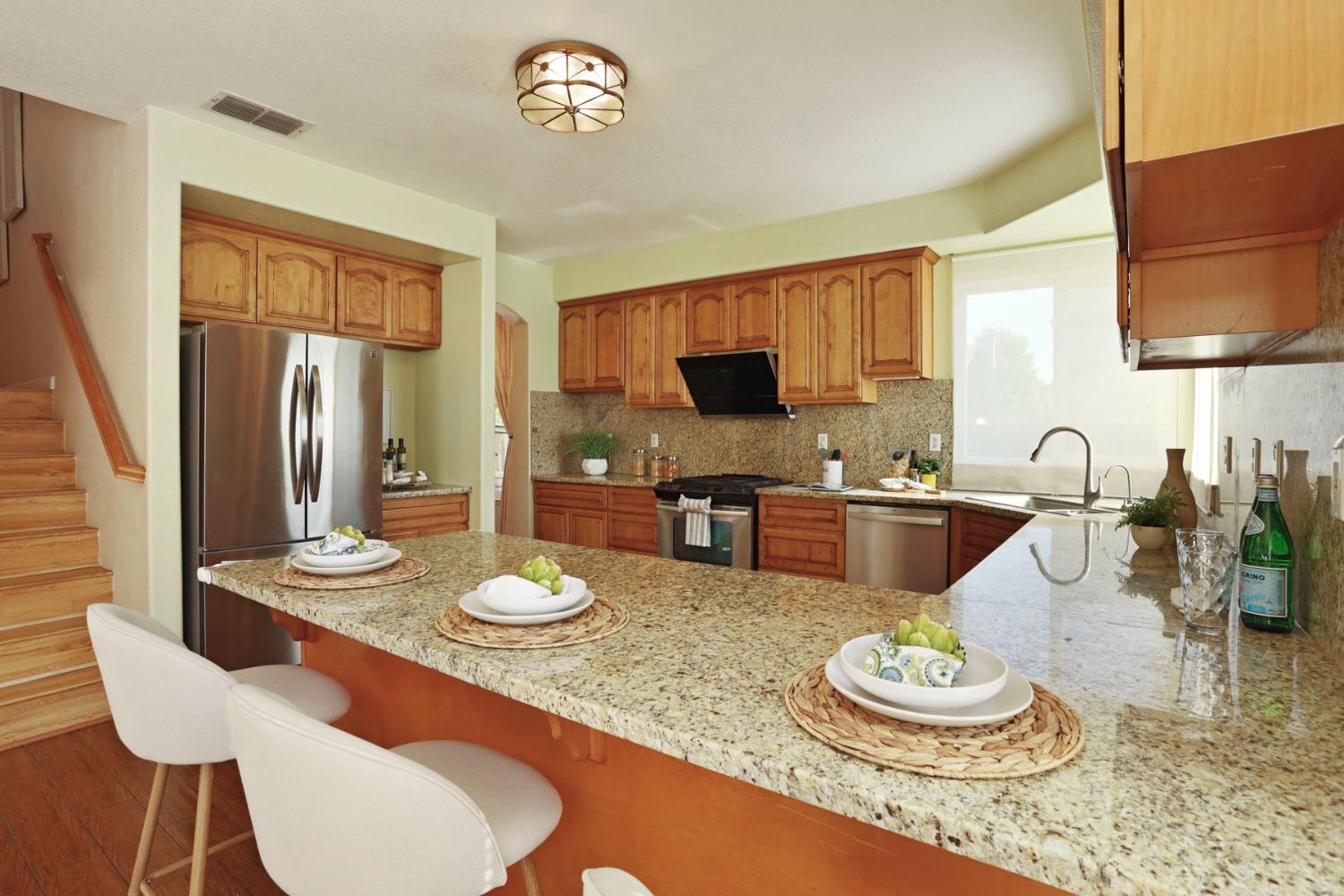 Detail Gallery Image 14 of 65 For 9572 Crystal Water Way, Elk Grove,  CA 95624 - 6 Beds | 4/1 Baths
