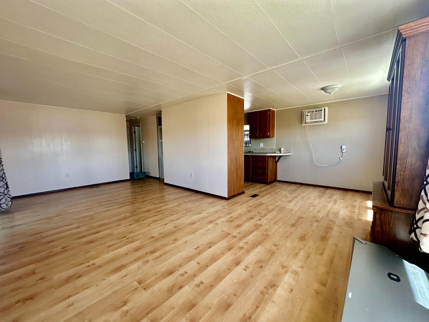 Detail Gallery Image 16 of 30 For 11662 Ham Ln, Lodi,  CA 95242 - 1 Beds | 1 Baths