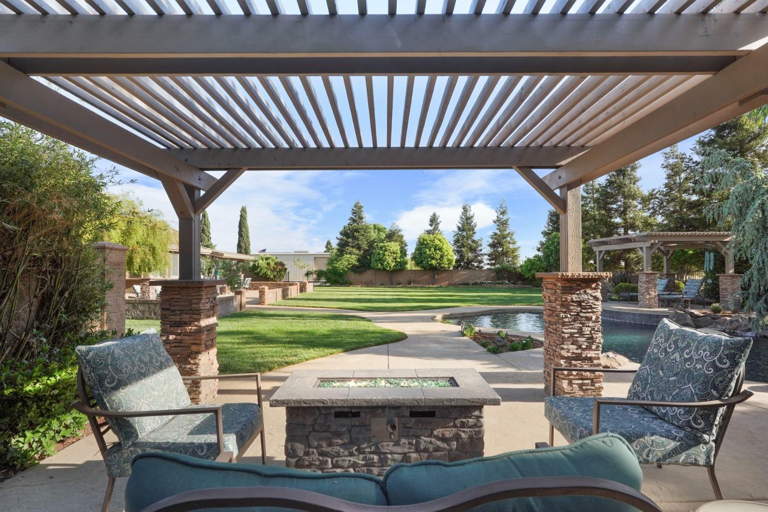 Detail Gallery Image 45 of 63 For 22947 N Samra Hayer Ln, Acampo,  CA 95220 - 4 Beds | 2/1 Baths