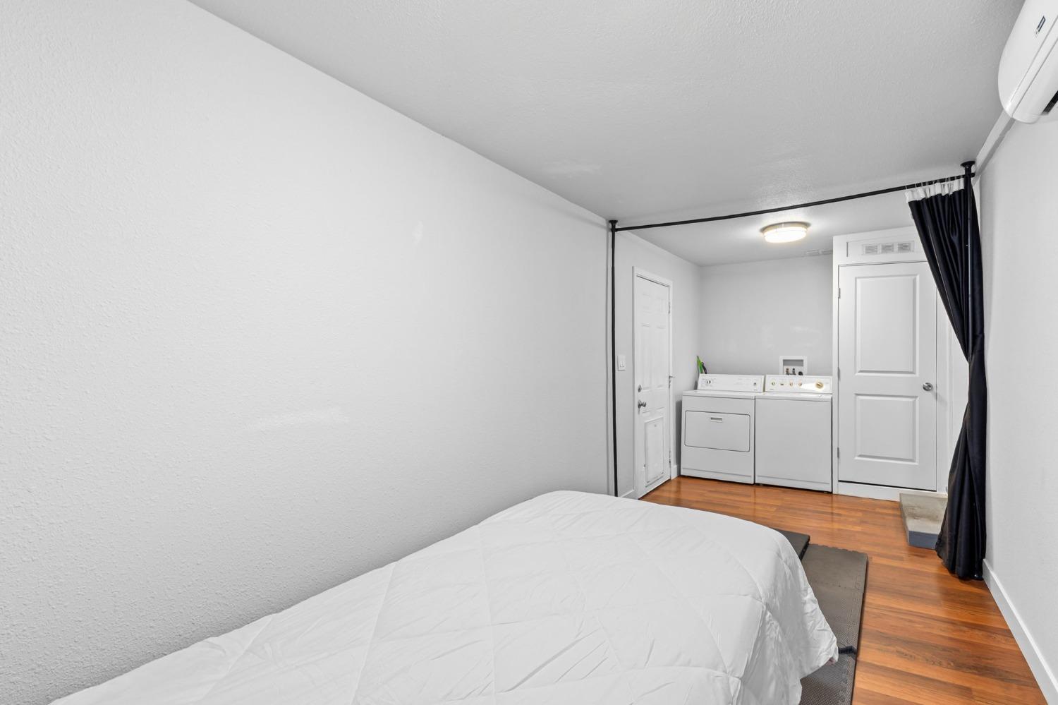 Detail Gallery Image 14 of 31 For 2604 Fairfield St, Sacramento,  CA 95815 - 2 Beds | 1 Baths