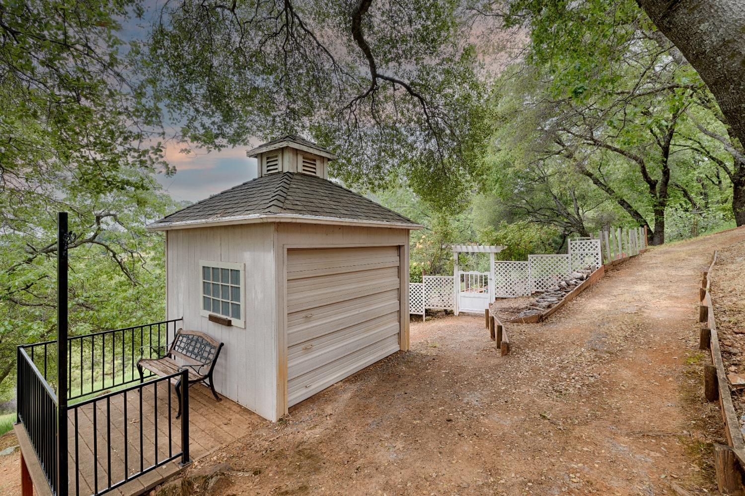 Detail Gallery Image 64 of 69 For 2060 Onion Flat, Cool,  CA 95614 - 4 Beds | 3 Baths