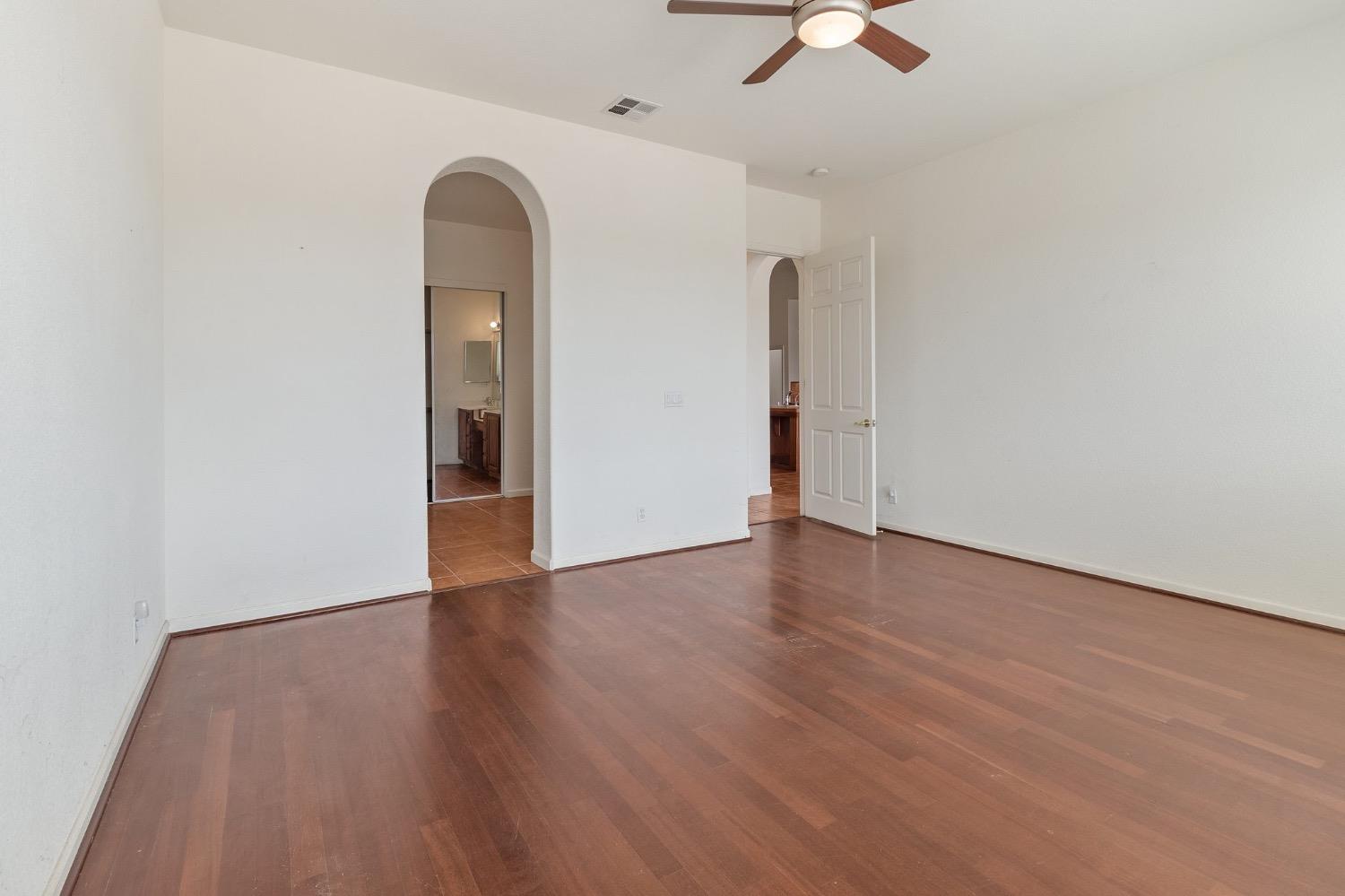 Detail Gallery Image 11 of 38 For 554 Bonanza Dr, Newman,  CA 95360 - 3 Beds | 2 Baths