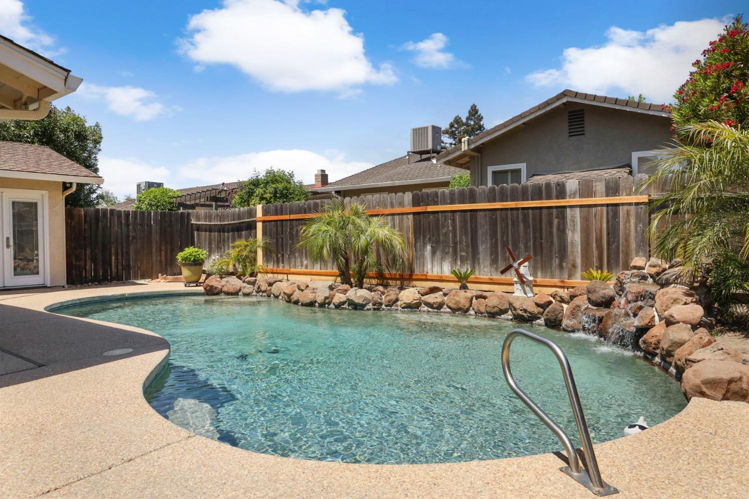 Detail Gallery Image 44 of 62 For 2909 Estate Dr, Stockton,  CA 95209 - 4 Beds | 2 Baths