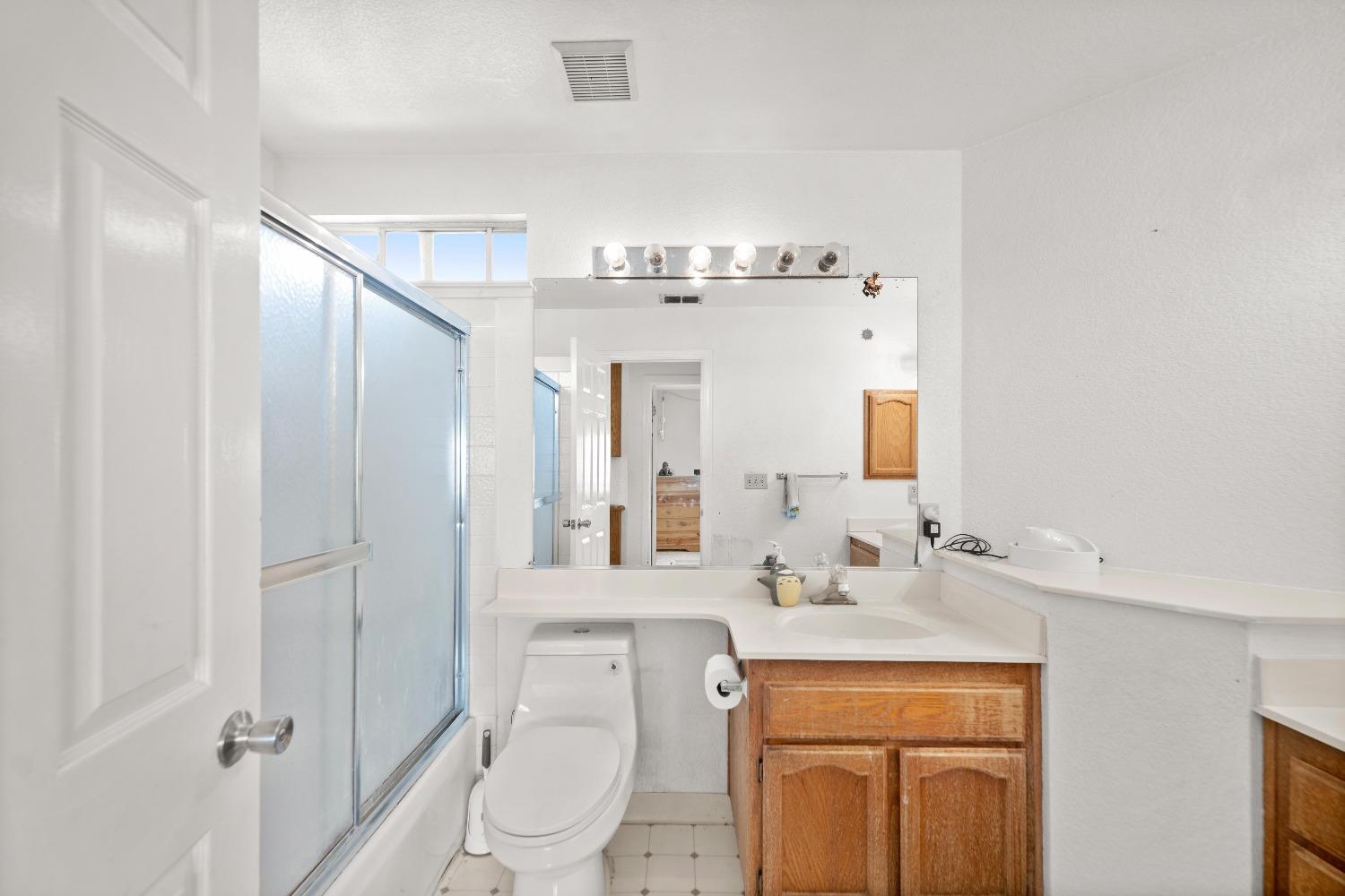 Dalkeith Way, Antelope, California image 23