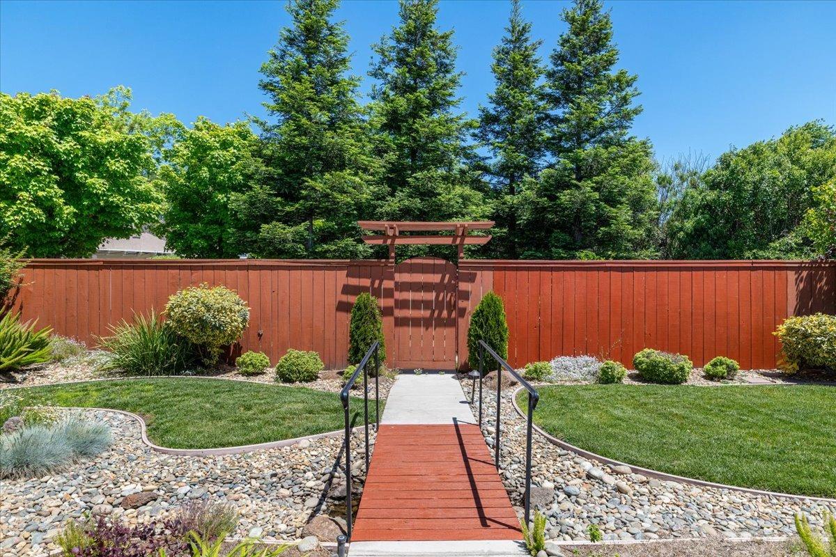 Detail Gallery Image 48 of 84 For 1377 Arbor Brook Dr, Manteca,  CA 95336 - 3 Beds | 2 Baths