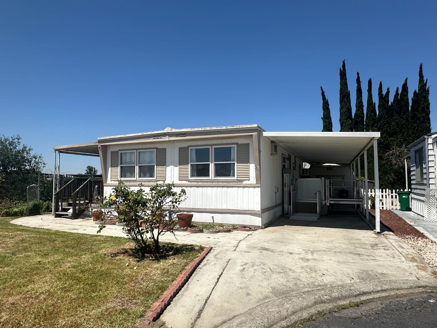 Detail Gallery Image 1 of 30 For 11662 Ham Ln, Lodi,  CA 95242 - 1 Beds | 1 Baths