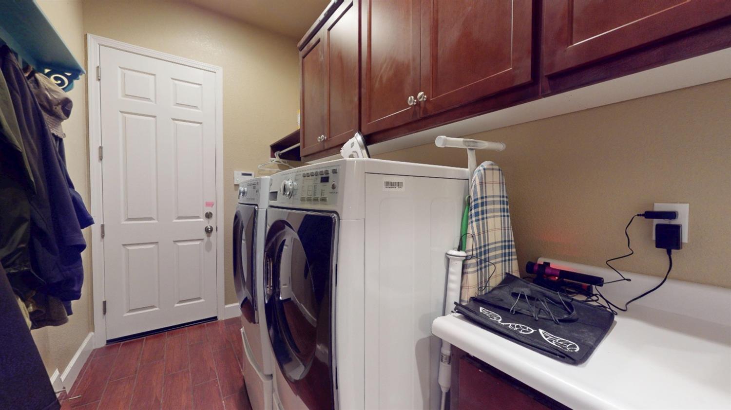Detail Gallery Image 22 of 35 For 804 Freedom Point Way, Manteca,  CA 95336 - 3 Beds | 2/1 Baths