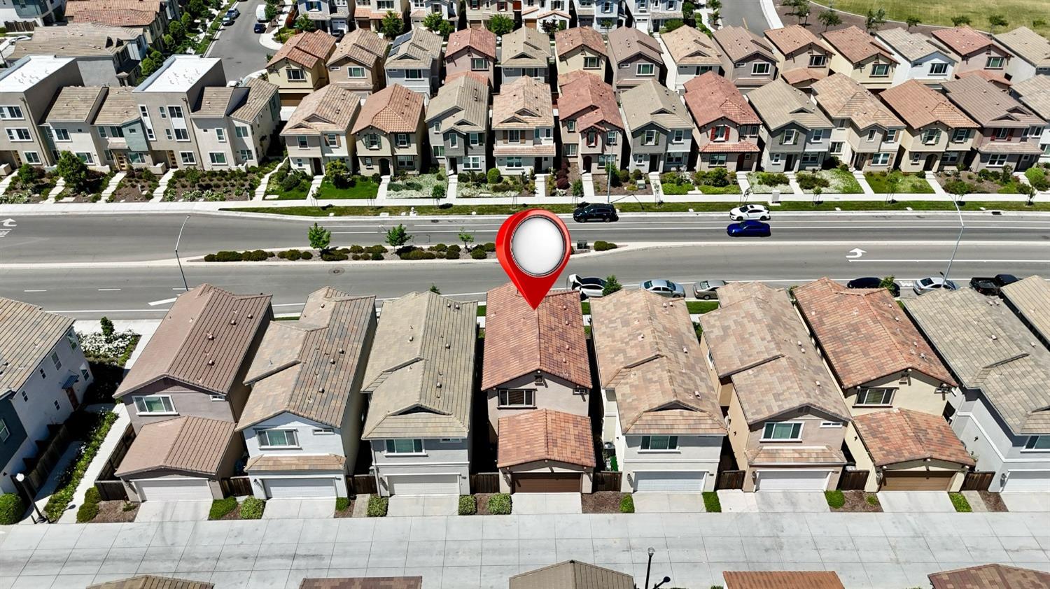 Detail Gallery Image 27 of 29 For 2542 Natomas Crossing Dr, Sacramento,  CA 95834 - 3 Beds | 2/1 Baths