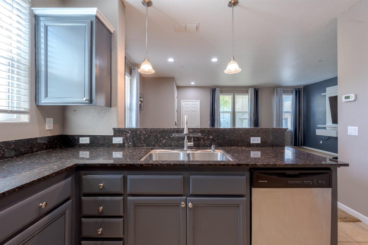 Photo #17: 225058374 Listing: Photo #17