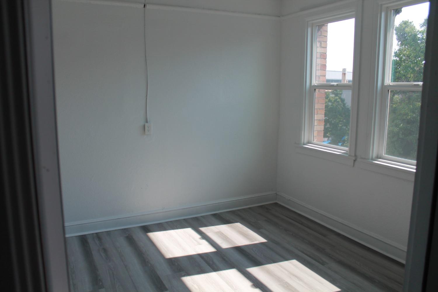 Detail Gallery Image 29 of 30 For 28 S American St, Stockton,  CA 95202 - – Beds | – Baths
