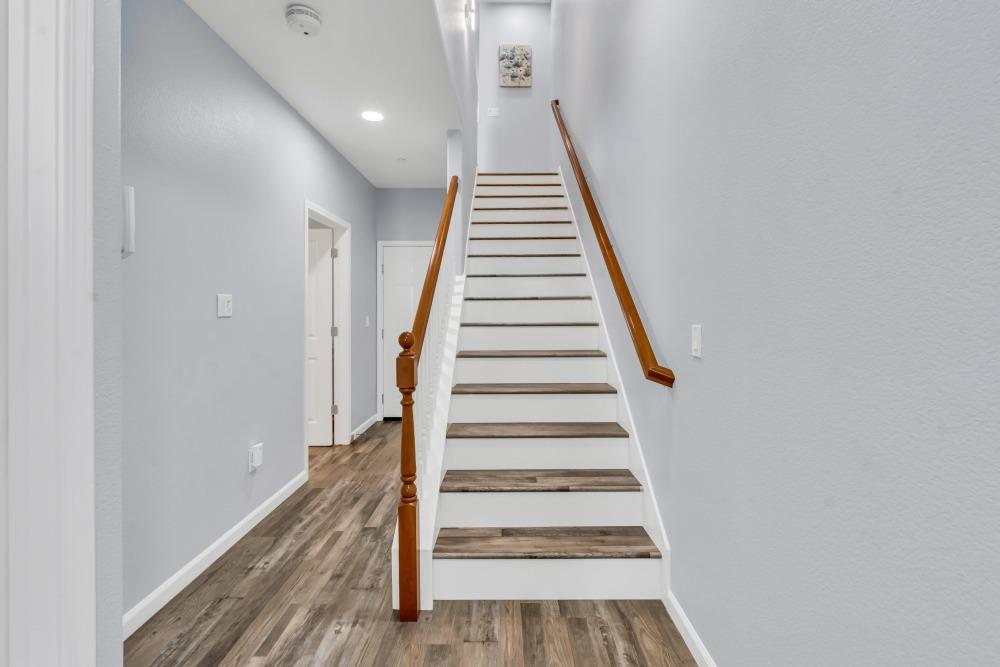 Photo #8: 225058372 Listing: Photo #8