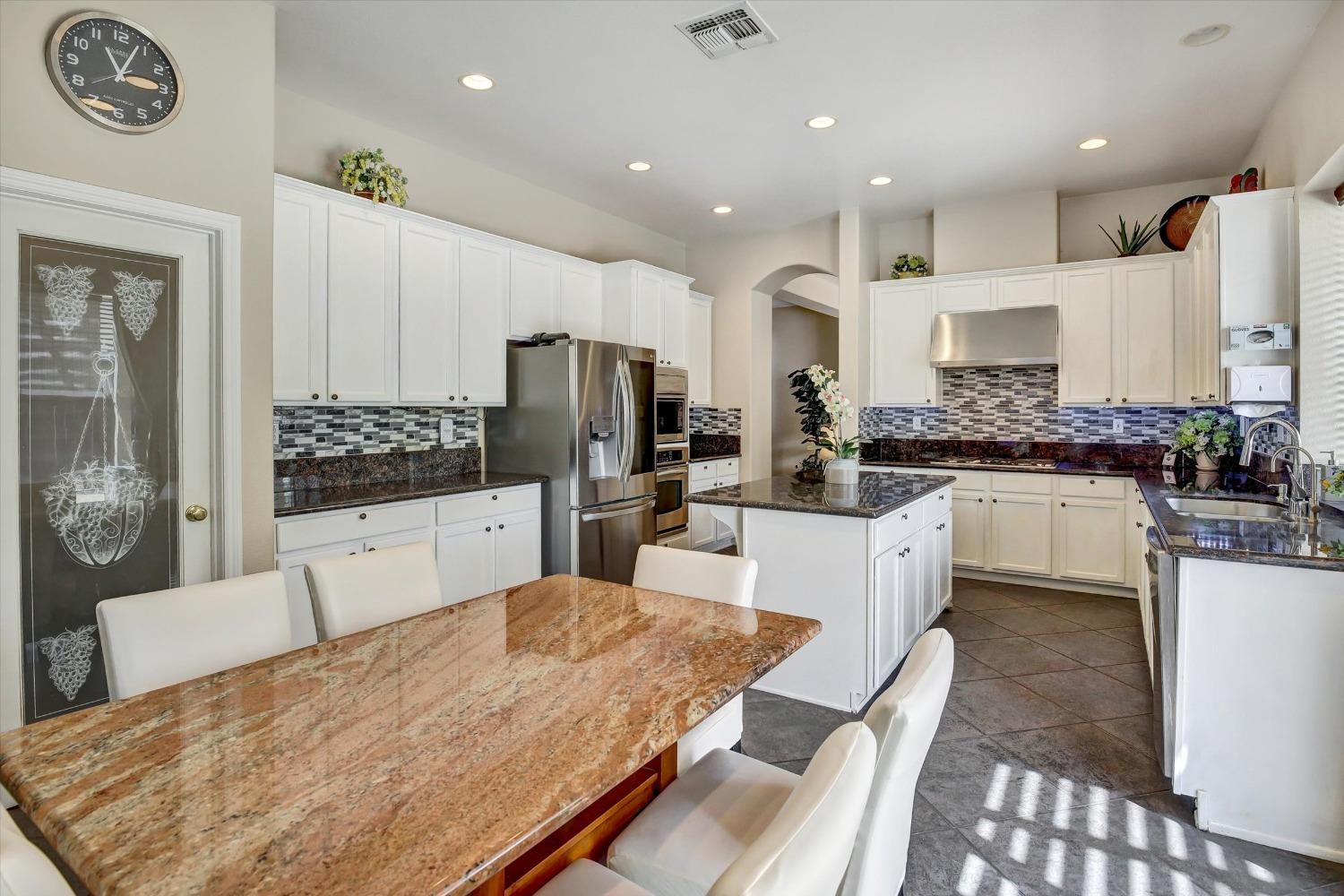 Detail Gallery Image 52 of 65 For 9500 Chicory Field Way, Elk Grove,  CA 95624 - 5 Beds | 4 Baths
