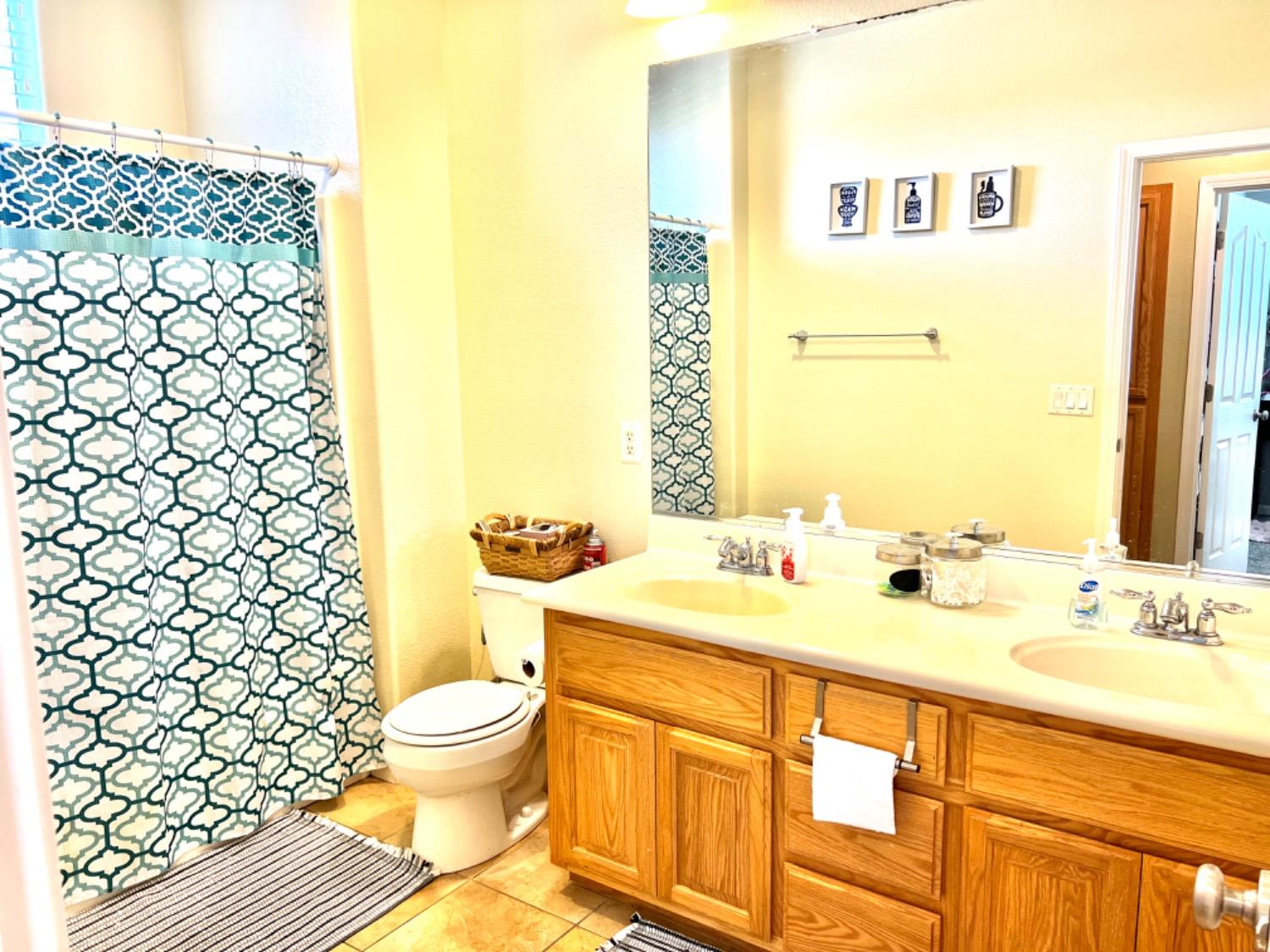 Detail Gallery Image 16 of 18 For 4223 Dardanelles St, Sacramento,  CA 95834 - 4 Beds | 2/1 Baths