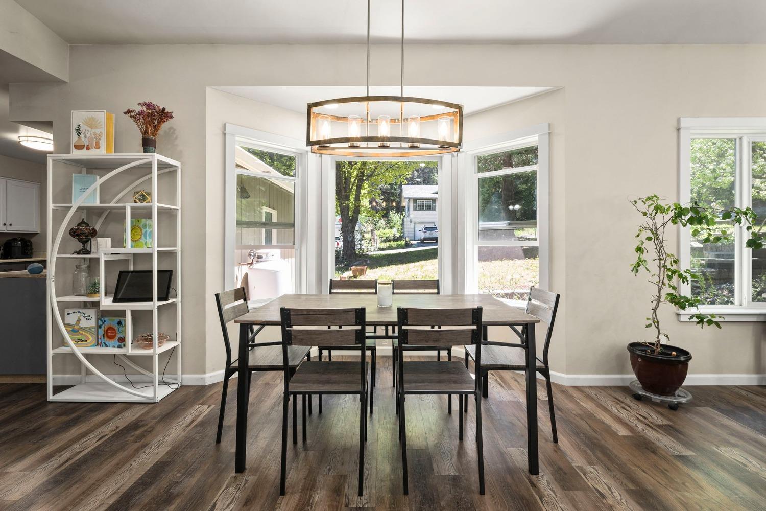 Detail Gallery Image 10 of 23 For 373 Alder St, Quincy,  CA 95971 - 3 Beds | 2 Baths