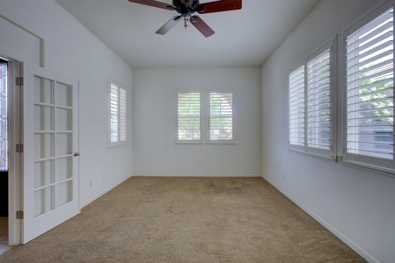 Detail Gallery Image 5 of 37 For 3804 Apple Blossom Ln, Turlock,  CA 95382 - 3 Beds | 2 Baths