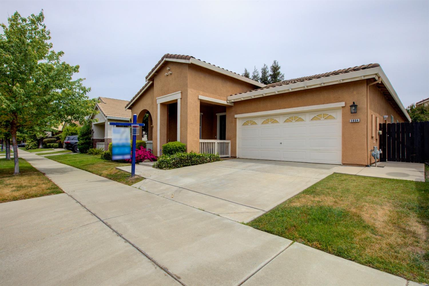 Detail Gallery Image 12 of 37 For 3804 Apple Blossom Ln, Turlock,  CA 95382 - 3 Beds | 2 Baths