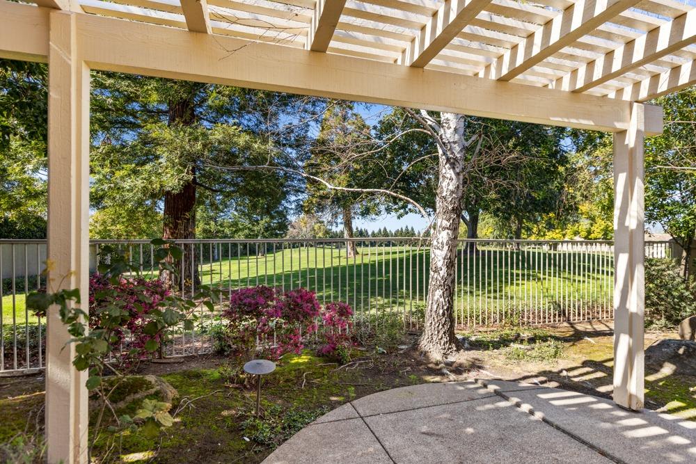 Detail Gallery Image 45 of 56 For 9608 Golf Course Ln, Elk Grove,  CA 95758 - 2 Beds | 2 Baths