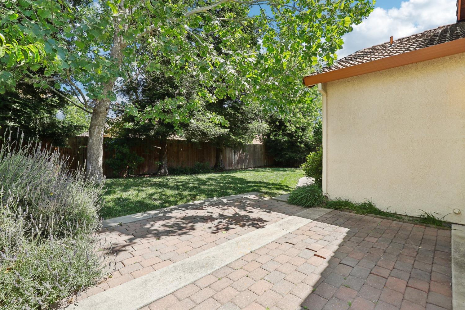 Detail Gallery Image 31 of 43 For 1707 Danbrook Dr, Sacramento,  CA 95835 - 3 Beds | 2 Baths