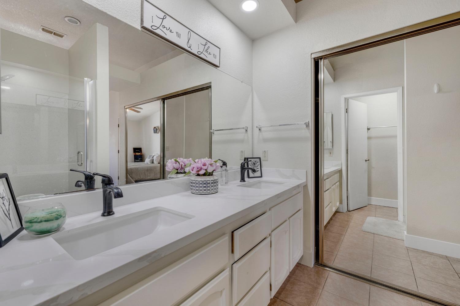 Detail Gallery Image 23 of 36 For 7101 Sutherland Way, Elk Grove,  CA 95758 - 3 Beds | 2 Baths