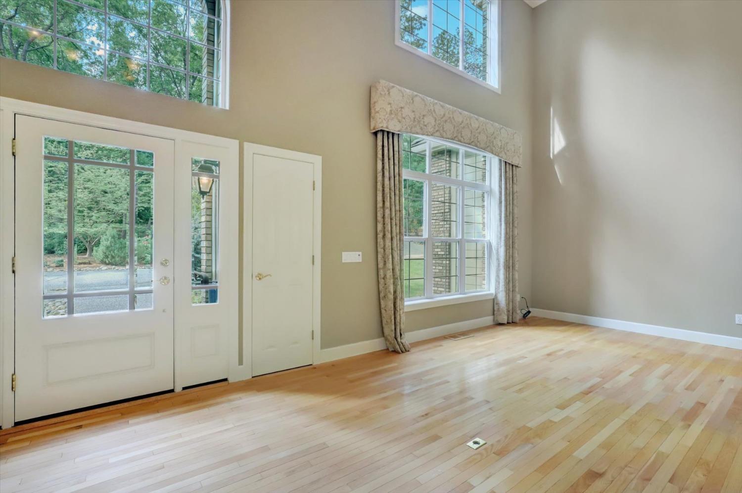 Detail Gallery Image 4 of 99 For 12857 Chatsworth Ln, Grass Valley,  CA 95945 - 4 Beds | 4/1 Baths