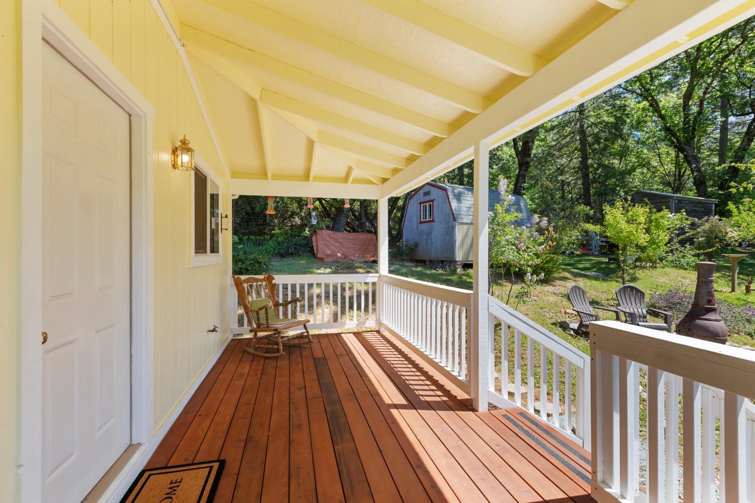 Detail Gallery Image 8 of 28 For 129 Snead Road, West Point,  CA 95255 - 1 Beds | 1 Baths