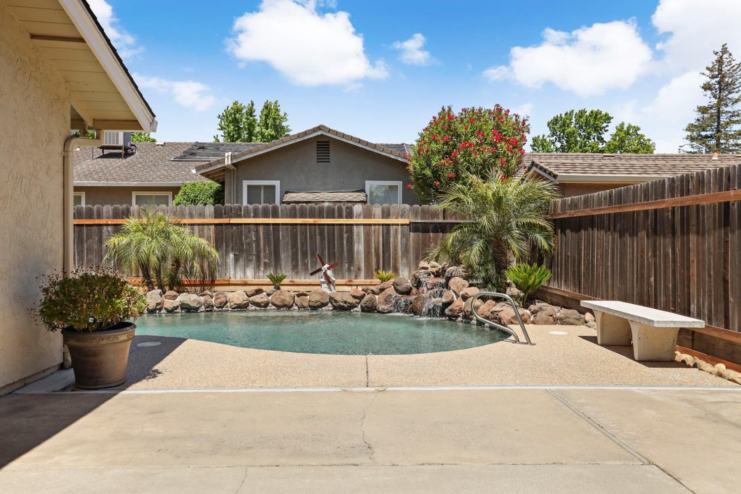 Detail Gallery Image 48 of 62 For 2909 Estate Dr, Stockton,  CA 95209 - 4 Beds | 2 Baths