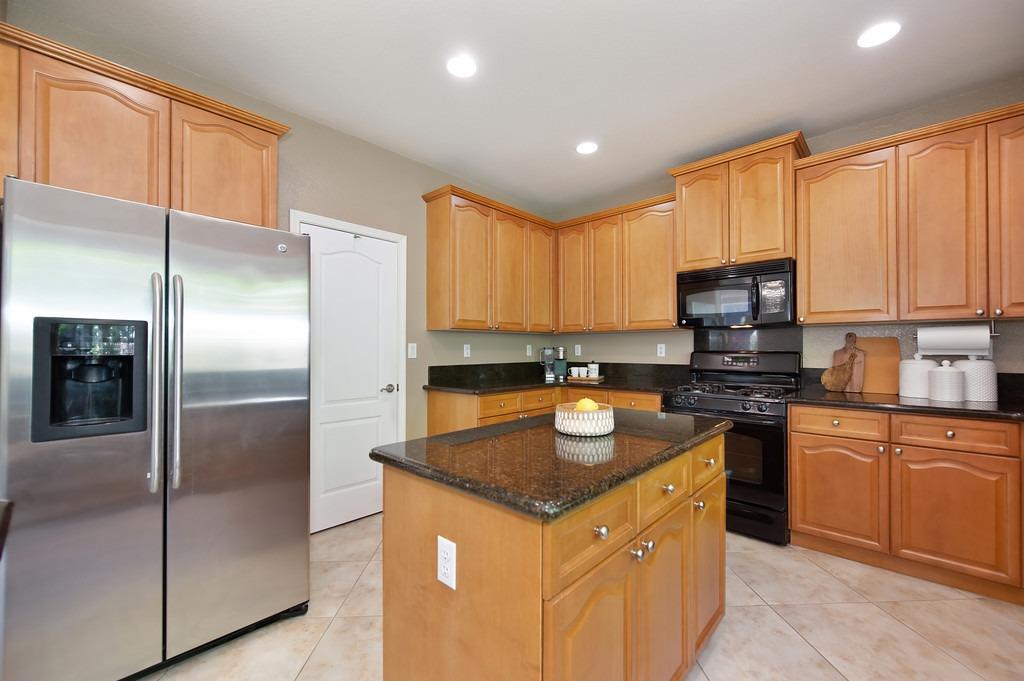Detail Gallery Image 18 of 49 For 3532 Nouveau Way, Rancho Cordova,  CA 95670 - 4 Beds | 3 Baths