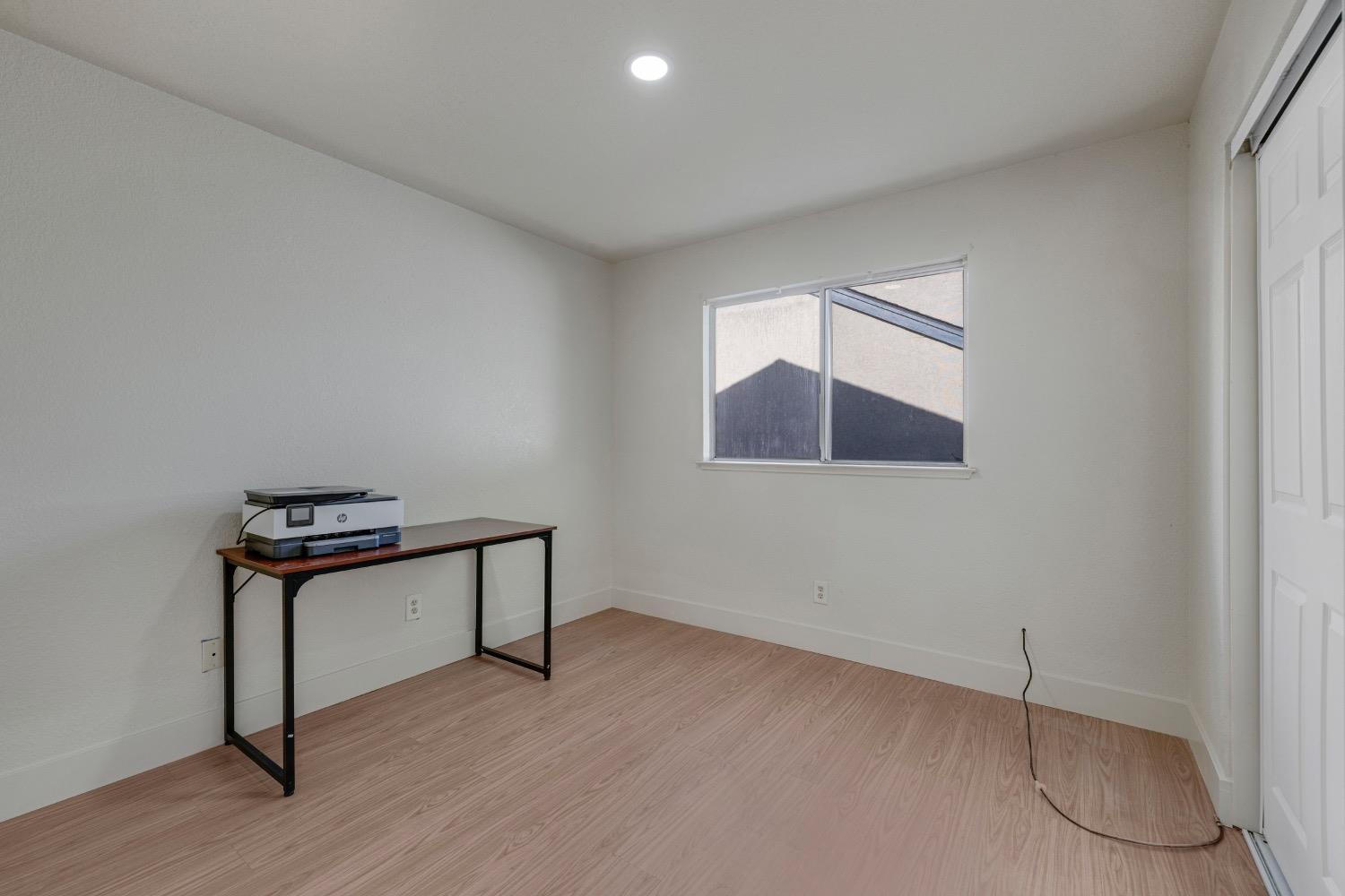 Detail Gallery Image 27 of 36 For 7101 Sutherland Way, Elk Grove,  CA 95758 - 3 Beds | 2 Baths