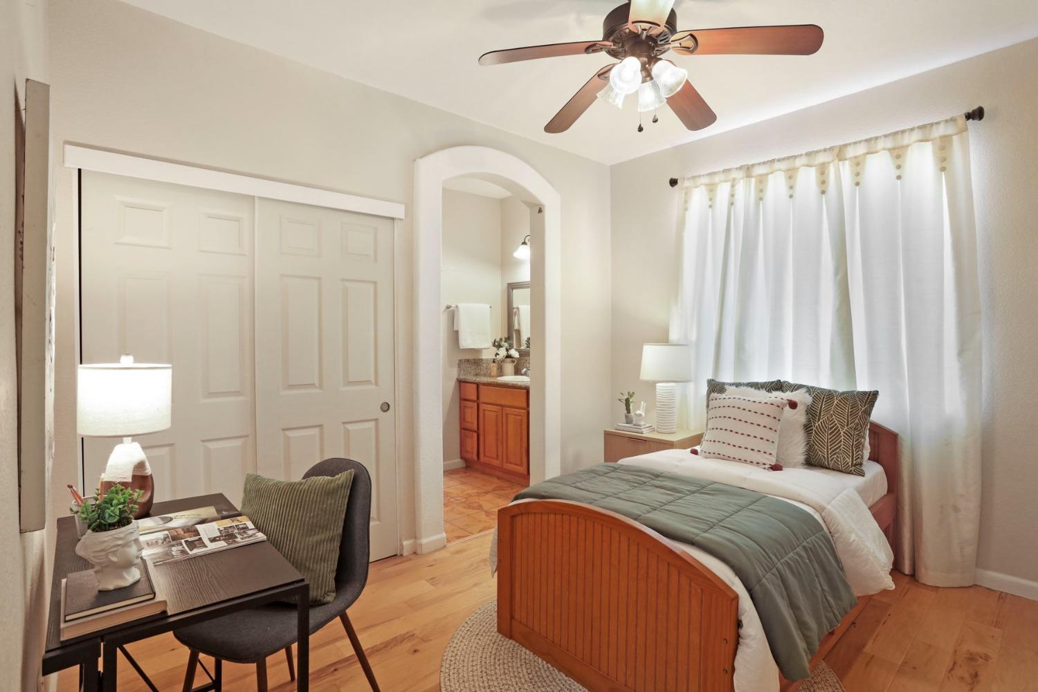 Detail Gallery Image 50 of 65 For 9572 Crystal Water Way, Elk Grove,  CA 95624 - 6 Beds | 4/1 Baths